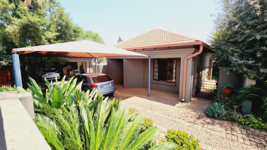 3 Bedroom Property for Sale in Melodie North West